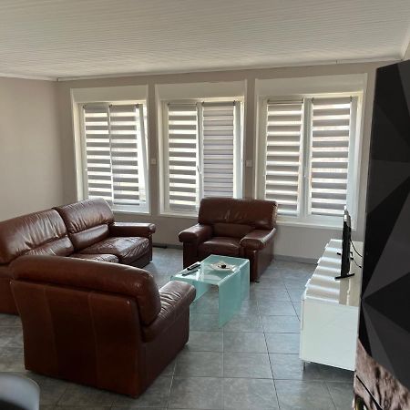 Brouckerque Appartement 2 Chambres Spacieuses Avec Terrasse מראה חיצוני תמונה