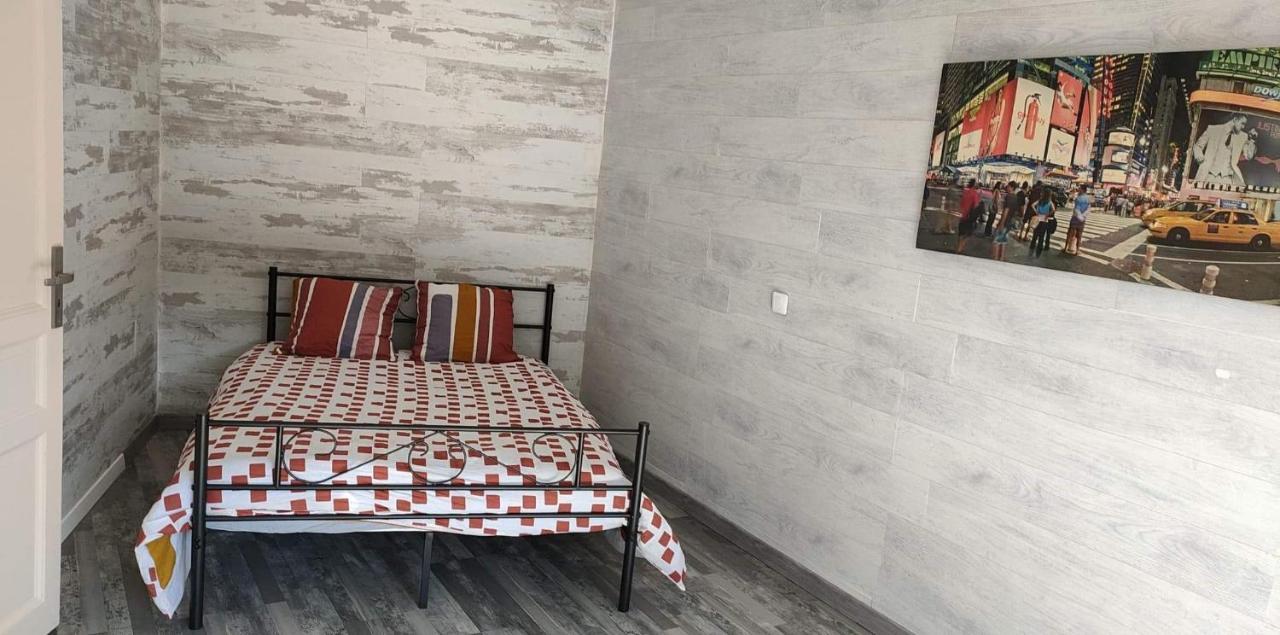 Brouckerque Appartement 2 Chambres Spacieuses Avec Terrasse מראה חיצוני תמונה